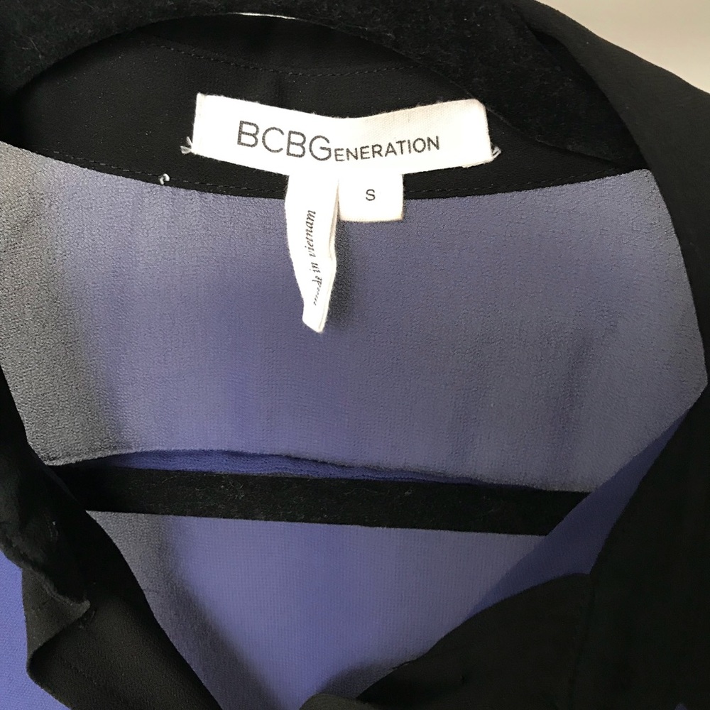 BCBGeneration Button Down - Picture 3 of 4